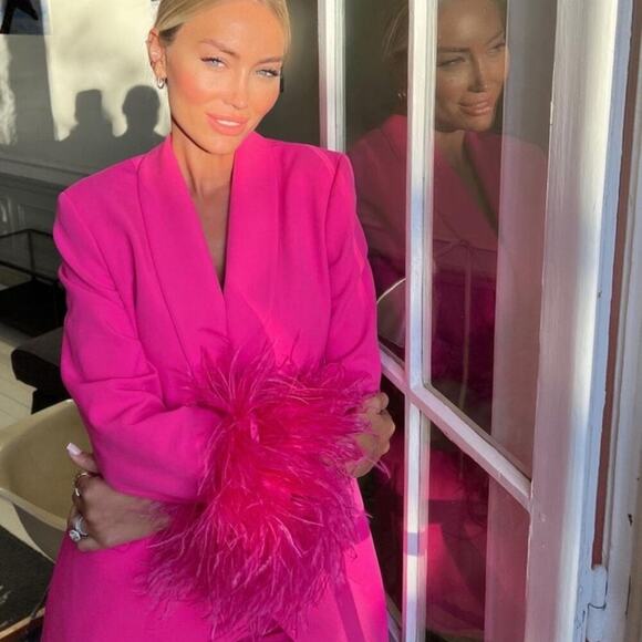 NWT Zara Pink Straight Cut Blazer With Feather Cuff Sleeves. Blogger fave! - Picture 2 of 15